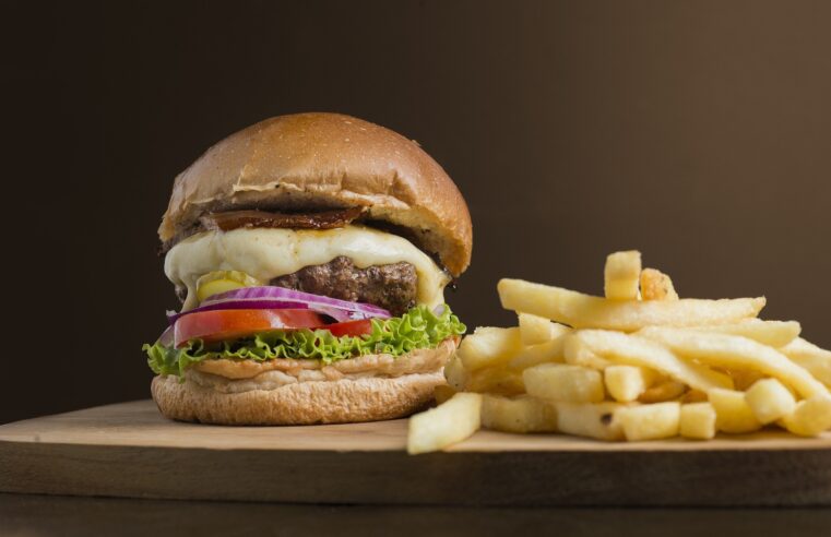 Comer é o melhor remédio, mas isso não inclui fast food