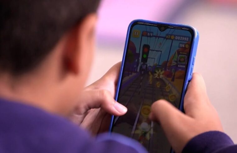 Muito TikTok (ou Instagram etc.) faz mal ao cérebro: os benefícios de trocar as redes sociais por um livro