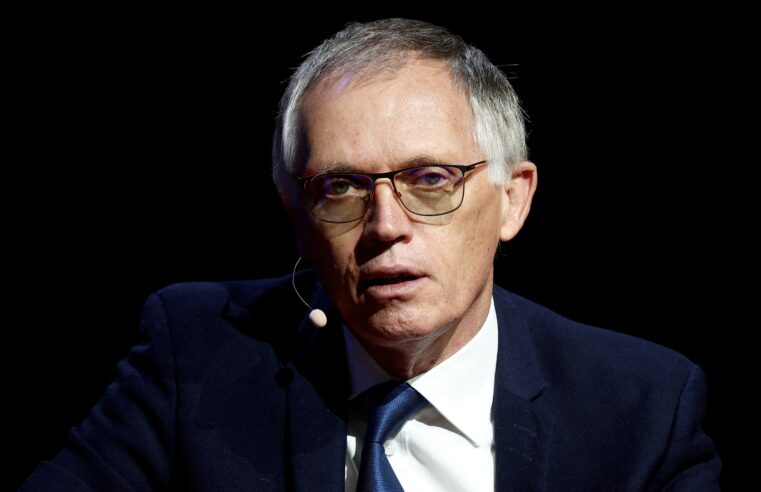 CEO da Stellantis, dona da Fiat e Jeep, pede demissão