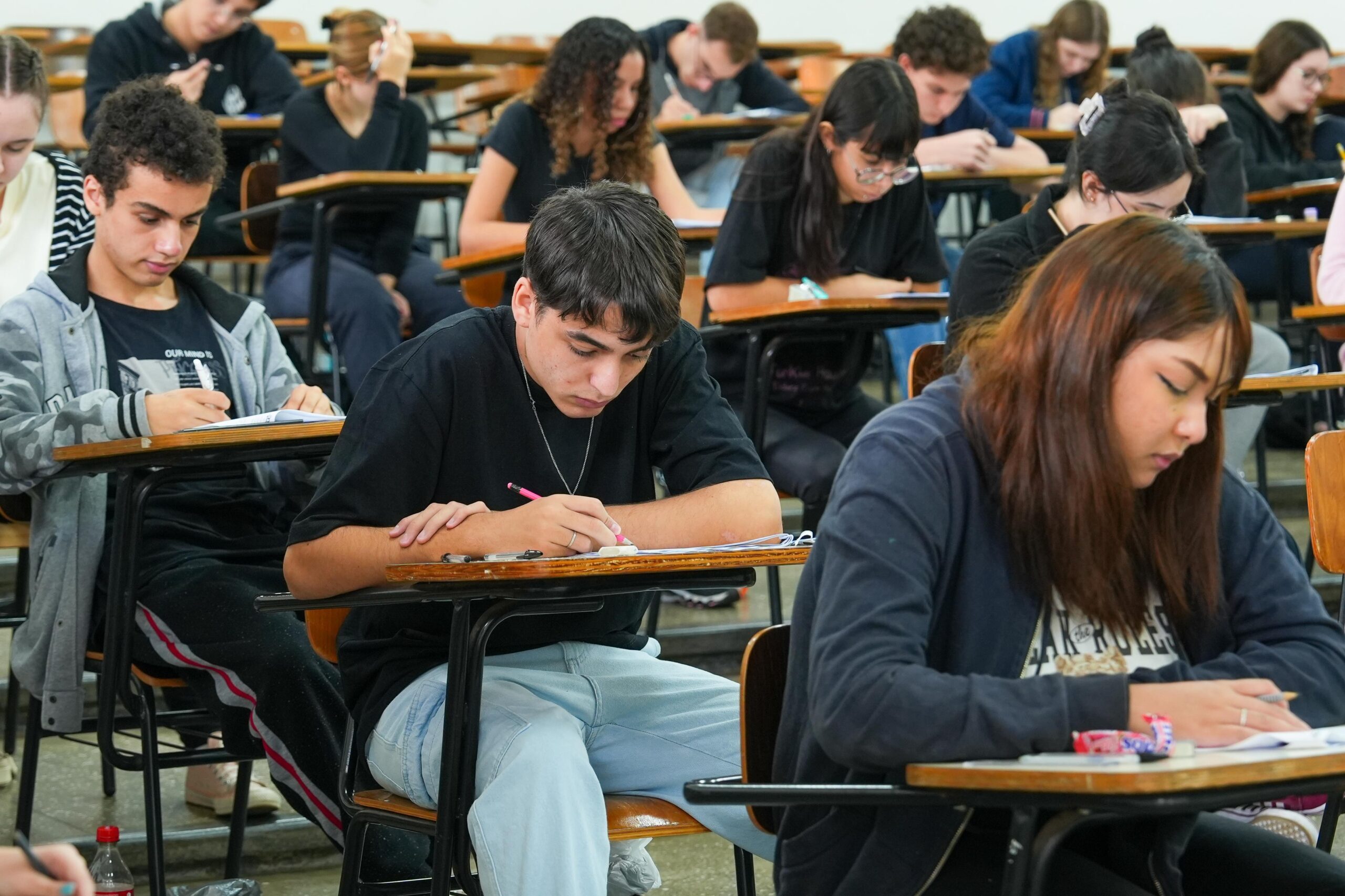 Unicamp 2025: 13 mil candidatos fazem a segunda fase do vestibular a partir deste domingo