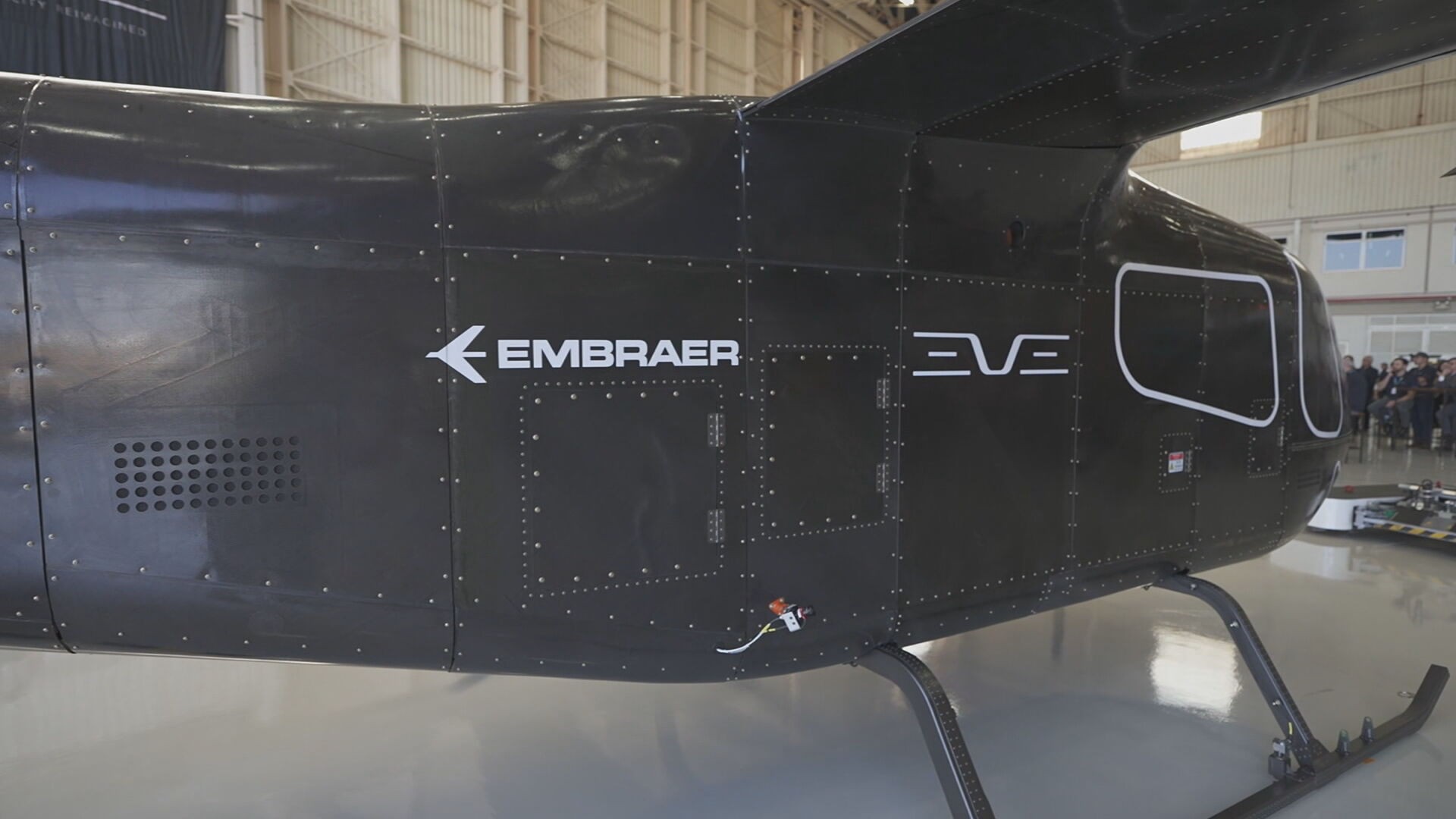 Embraer recebe novo financiamento de R$ 200 milhões para produzir o ‘carro voador’