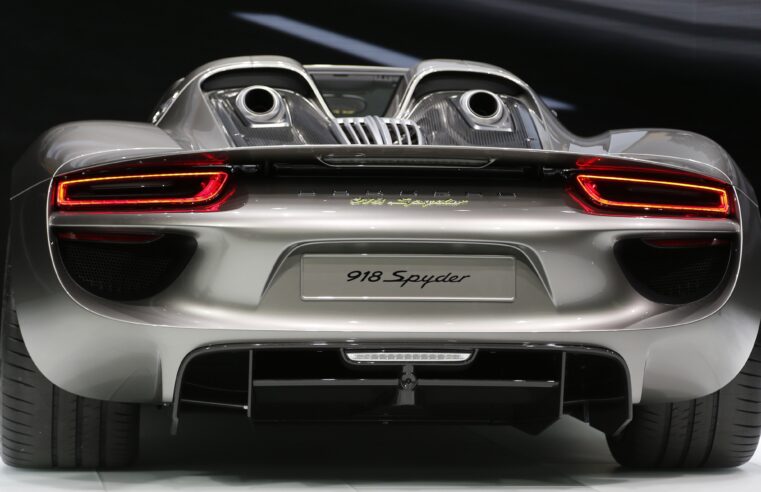 IPVA 2025 mais caro do RS é de Porsche com edição limitada e tem valor de cinco carros populares 0 km