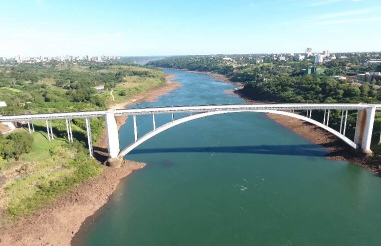 Mensalidade barata e fácil acesso: porque milhares de brasileiros têm migrado para o Paraguai em busca do sonho de cursar medicina