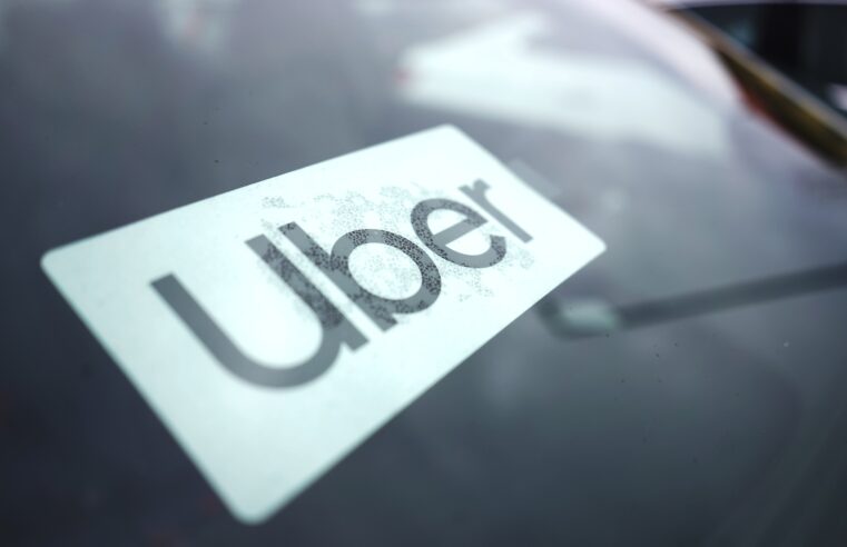 Uber passa a permitir que motoristas bloqueiem passageiros