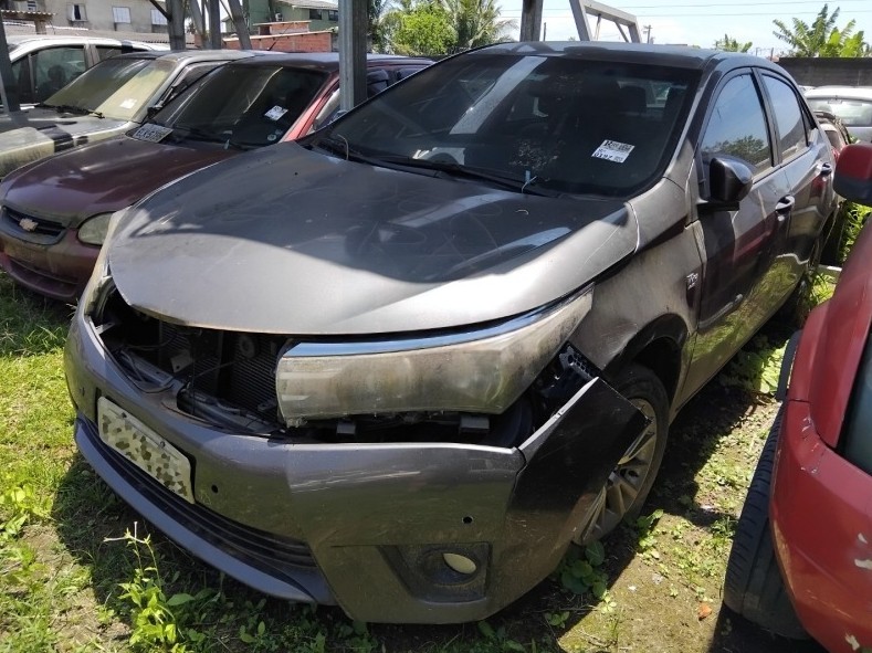 Leilão de veículos do Detran-SP tem Corolla mais barato que iPhone, e moto por R$ 200; veja a lista