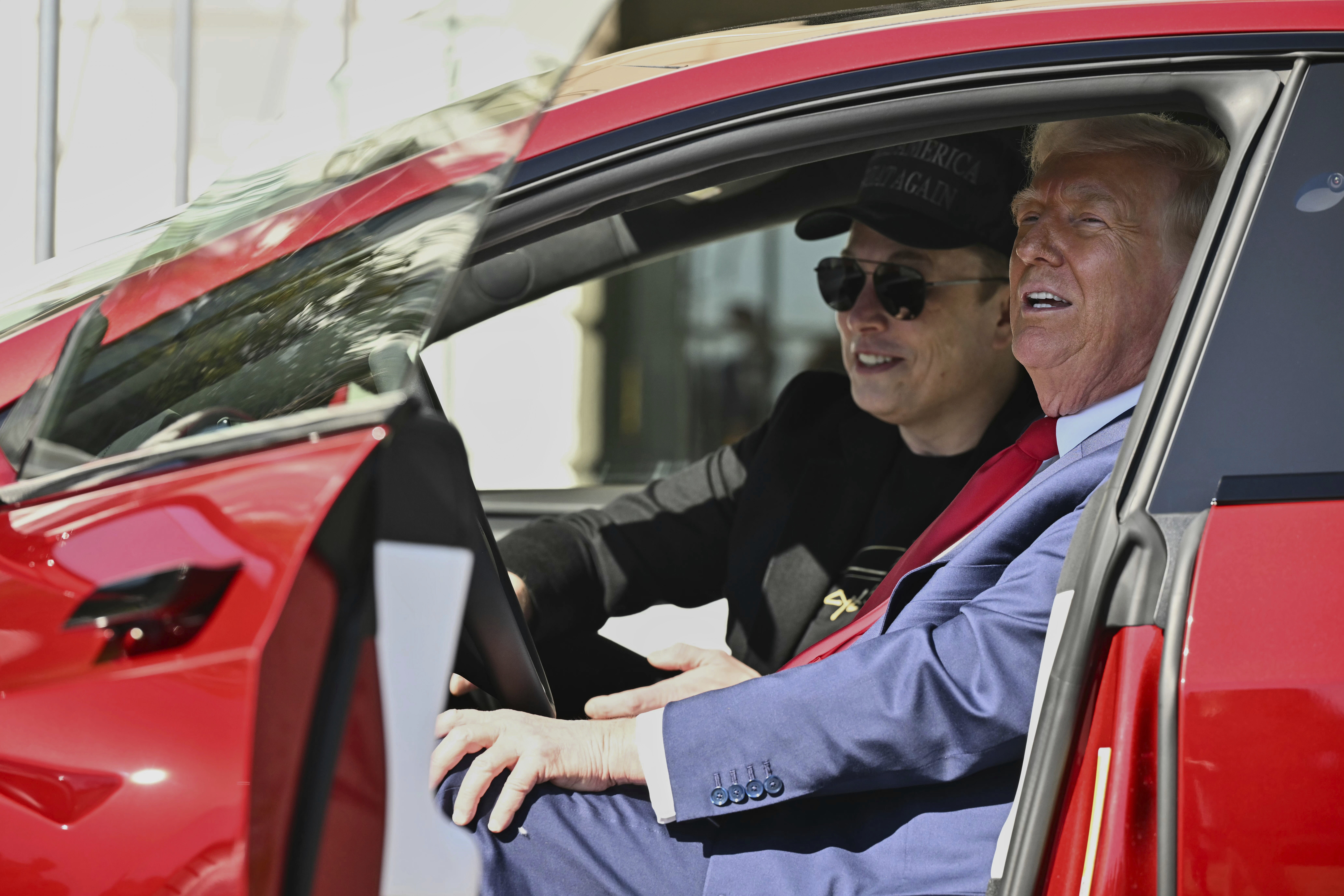 Tesla alerta gestão Trump que está ‘exposta’ a tarifas retaliatórias