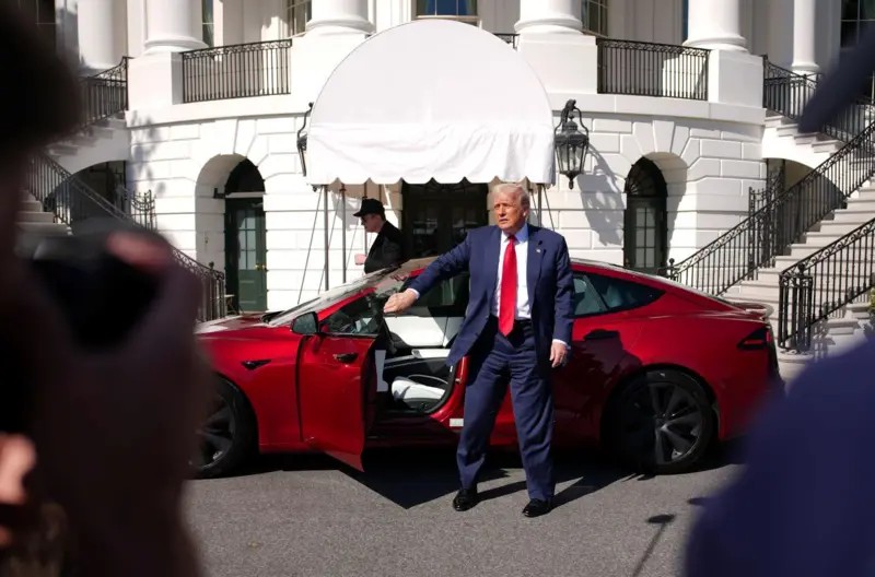 Vai ficar mais caro comprar um carro zero no Brasil? Entenda os efeitos da nova tarifa de Trump no mercado automotivo brasileiro