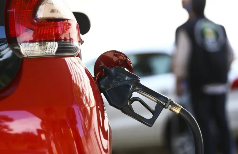 Petrobras anuncia redução de R$ 0,17 no litro do diesel nas distribuidoras