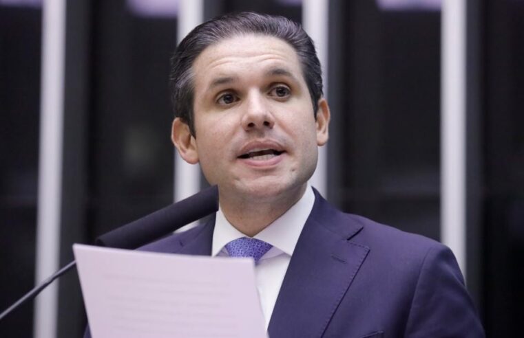Governo criará comissão especial para discutir o novo Plano Nacional de Educação