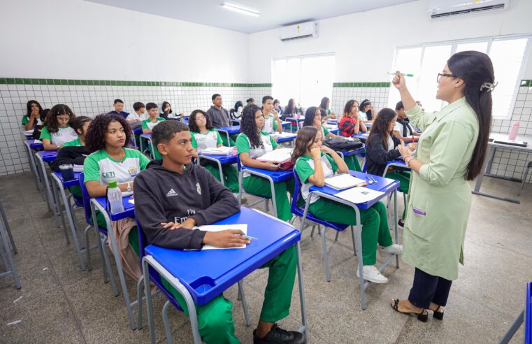 Concurso nacional unificado para professores será em outubro; veja data das inscrições