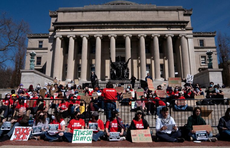 Por que Trump trava ‘batalha’ contra Harvard e outras universidades de prestígio dos EUA