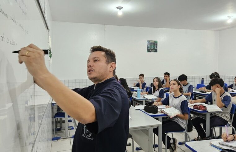Só 5,2% sabem o esperado: desempenho adequado em matemática no ensino médio volta a níveis de 2011