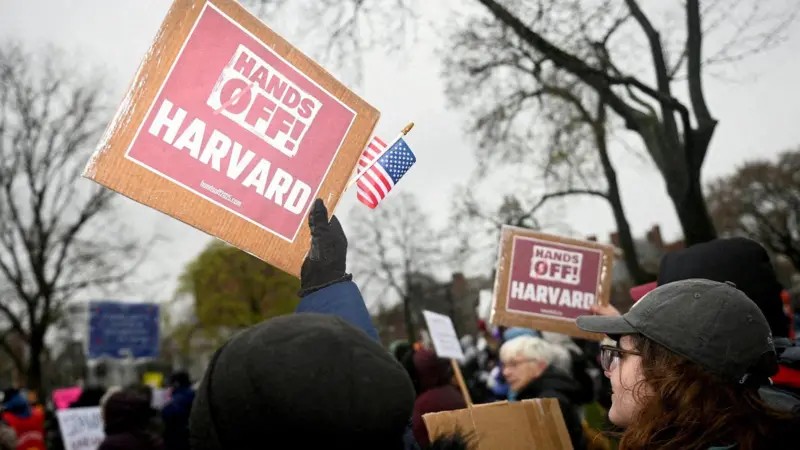 O clima de apreensão dos alunos brasileiros de Harvard: ‘Vou conseguir entrar nos EUA?’