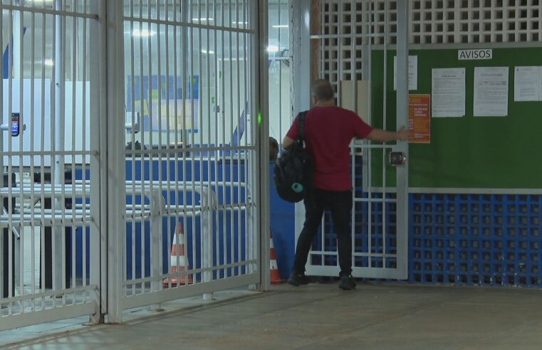Greve dos professores: mais da metade das escolas do DF funcionaram parcialmente no 1º dia