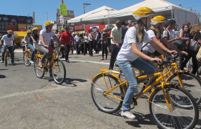 É #FAKE que governo Lula planeja cobrar IPVA para bicicletas