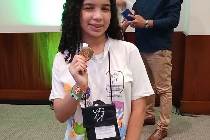 Medalhista de ouro na OBMEP não gostava de matemática e superou luto com ajuda da prova: ‘Me encantei pela área’